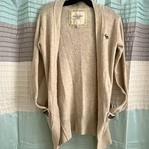 Cream Abercrombie & Fitch Cardigan